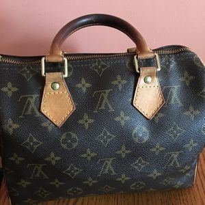 Louis Vuitton Speedy 25 with lock and key